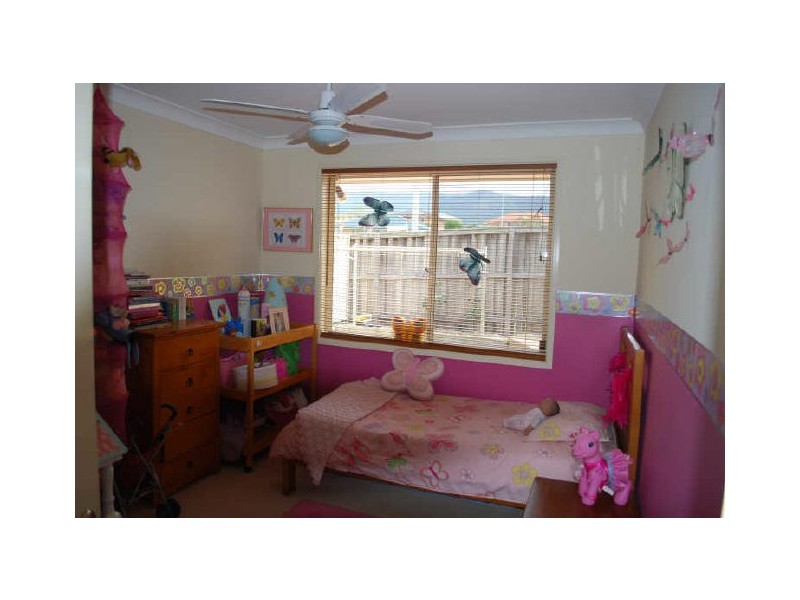 18 Glengarry Way, Horsley NSW 2530