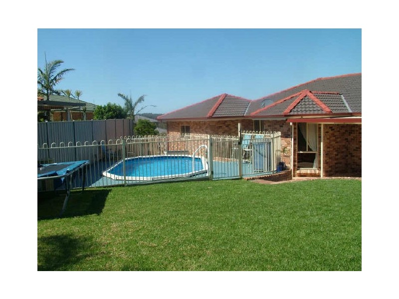 18 Glengarry Way, Horsley NSW 2530