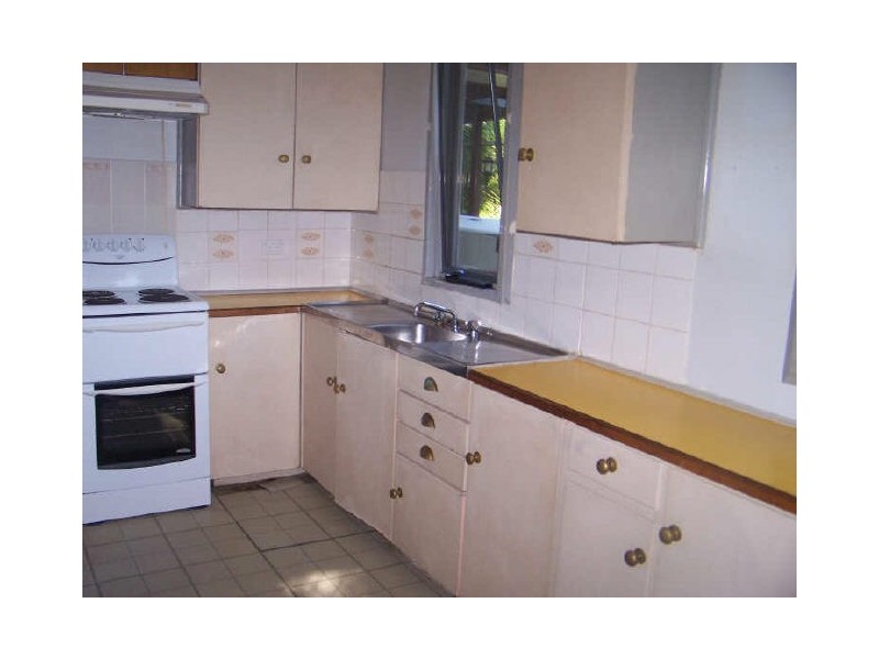 4 Malonga Place, Koonawarra NSW 2530