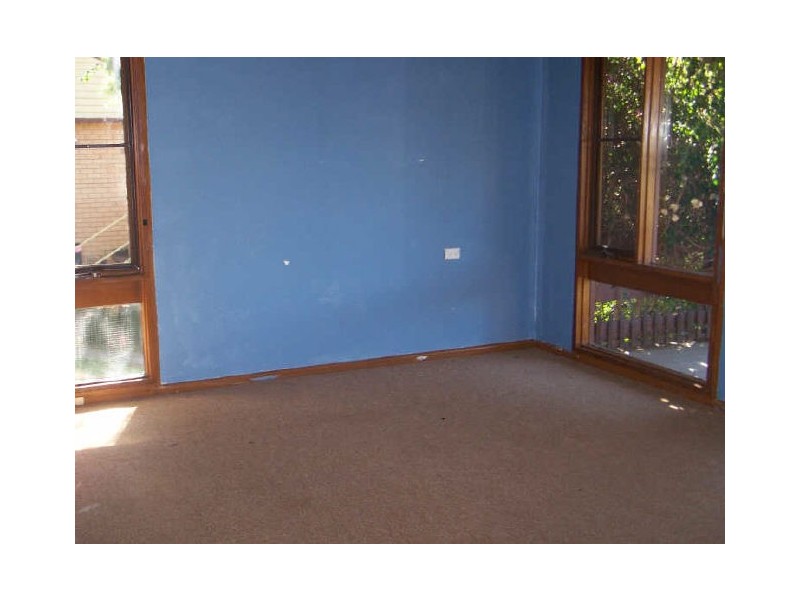 4 Malonga Place, Koonawarra NSW 2530