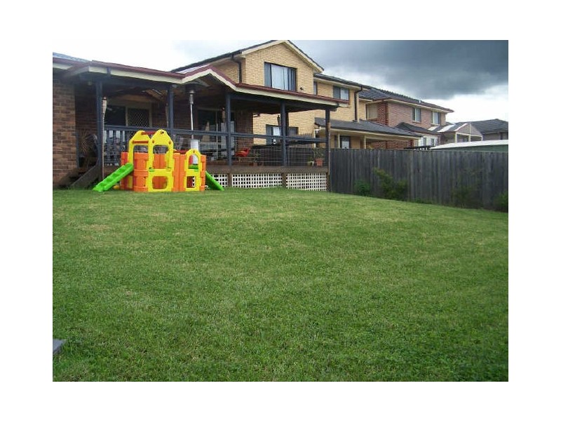 4 Mundoonen Crescent, Horsley NSW 2530