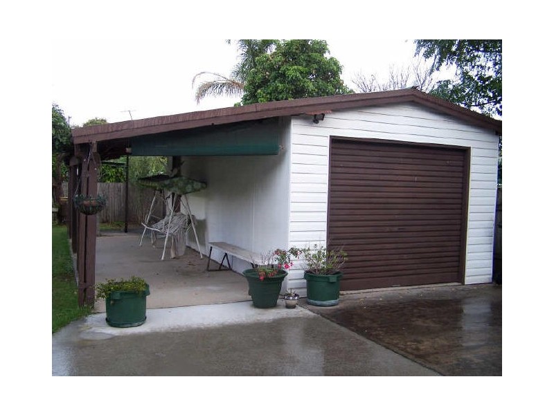 11 Johnston Street, Warilla NSW 2528