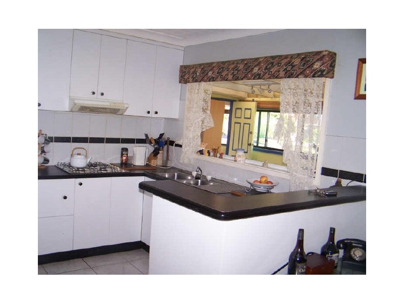 31 Myee Street, Kanahooka NSW 2530