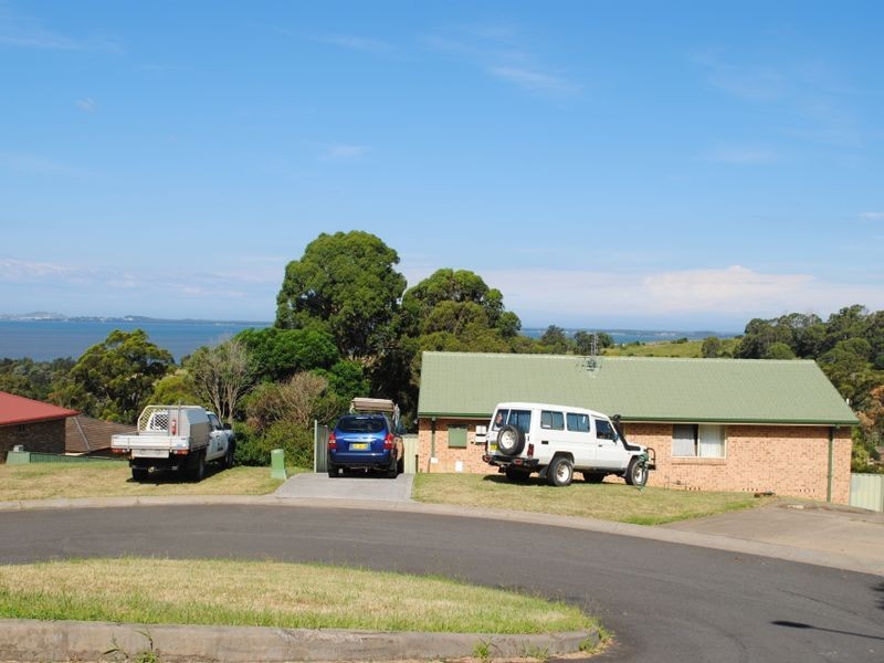 15 Woombye Close, Koonawarra NSW 2530