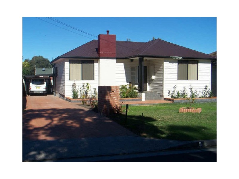 5 Massey Street, Berkeley NSW 2506
