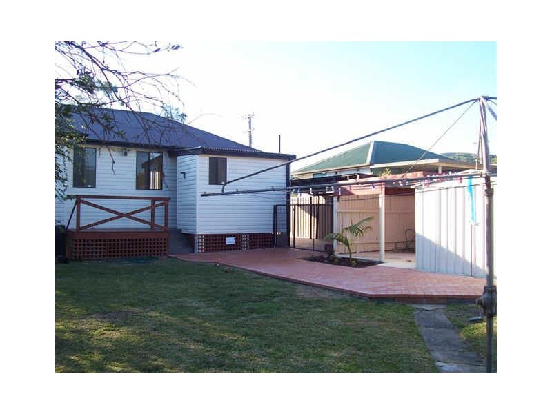 5 Massey Street, Berkeley NSW 2506