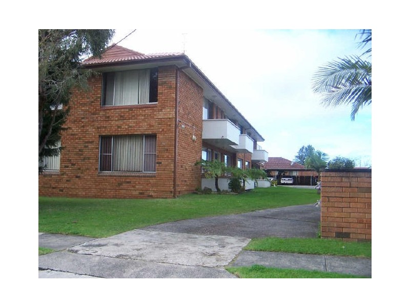 2/15 Prince Edward Drive, Brownsville NSW 2530