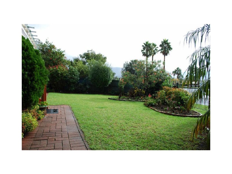 2 Ashmore Crescent, Kanahooka NSW 2530