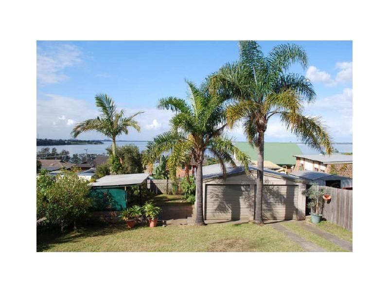9 Inglebar Crescent, Koonawarra NSW 2530