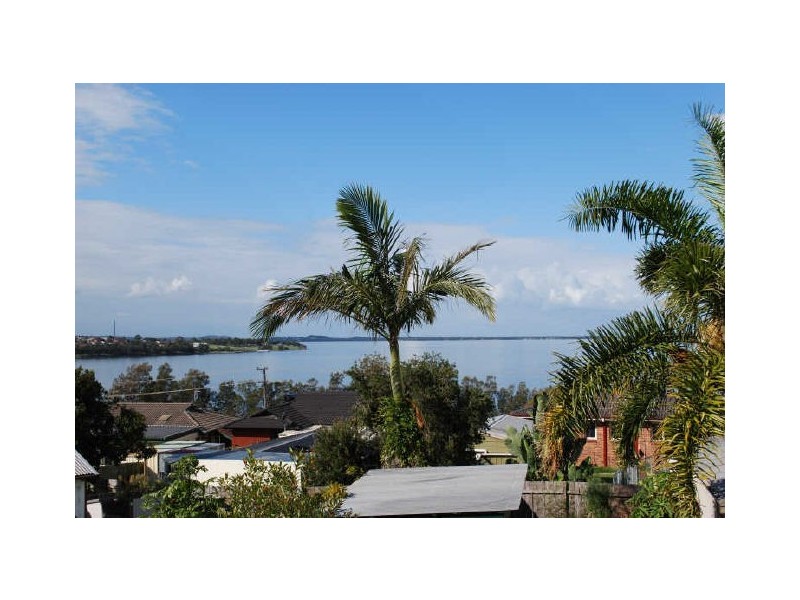 9 Inglebar Crescent, Koonawarra NSW 2530