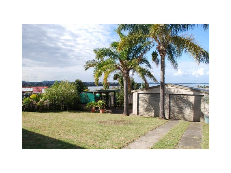 9 Inglebar Crescent, Koonawarra NSW 2530