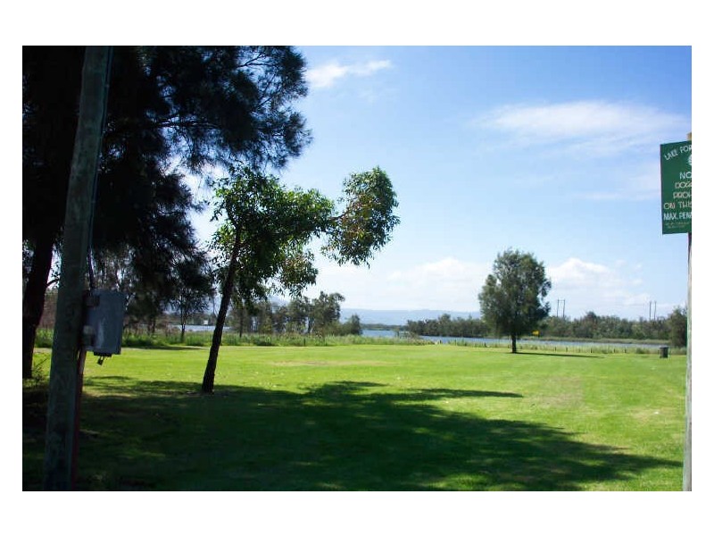 4d Shellharbour Road, Lake Illawarra NSW 2528