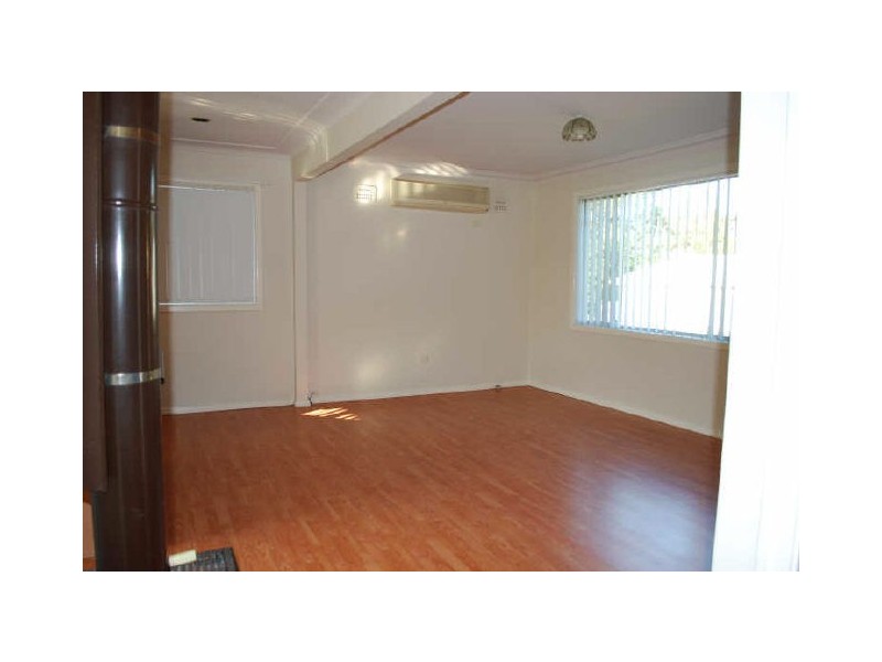 24 Cambridge Road, Dapto NSW 2530