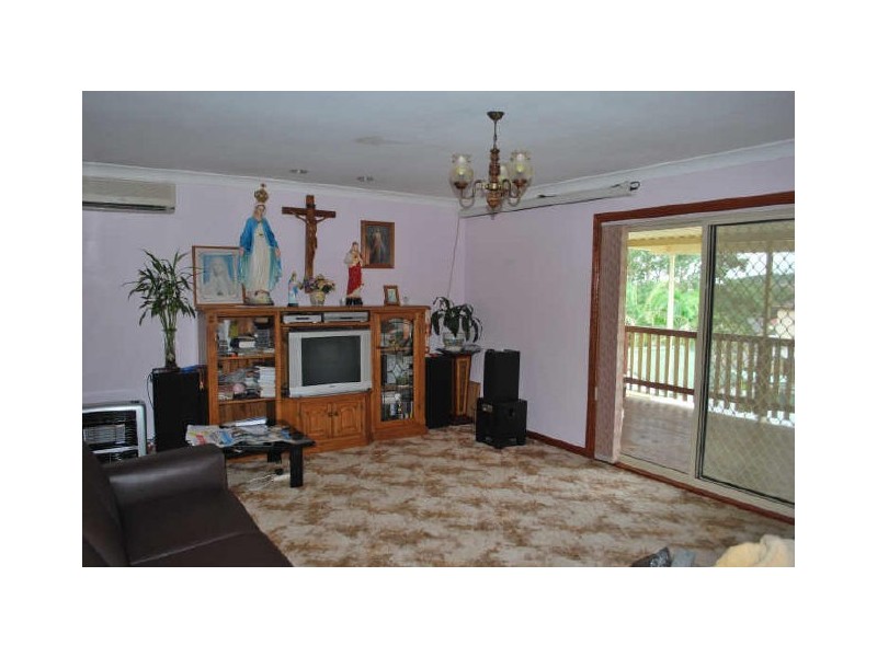 121 Burke Road, Dapto NSW 2530