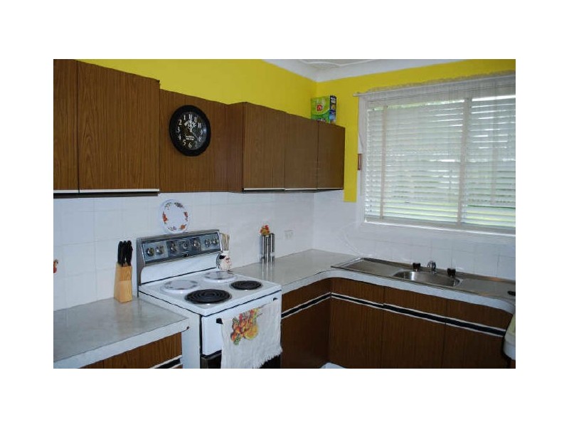 42 Kundle Street, Dapto NSW 2530