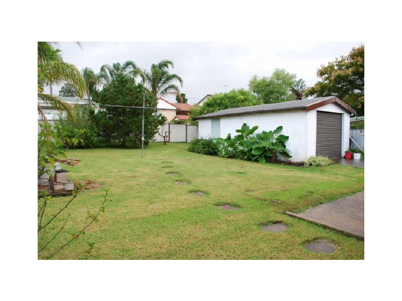 42 Kundle Street, Dapto NSW 2530