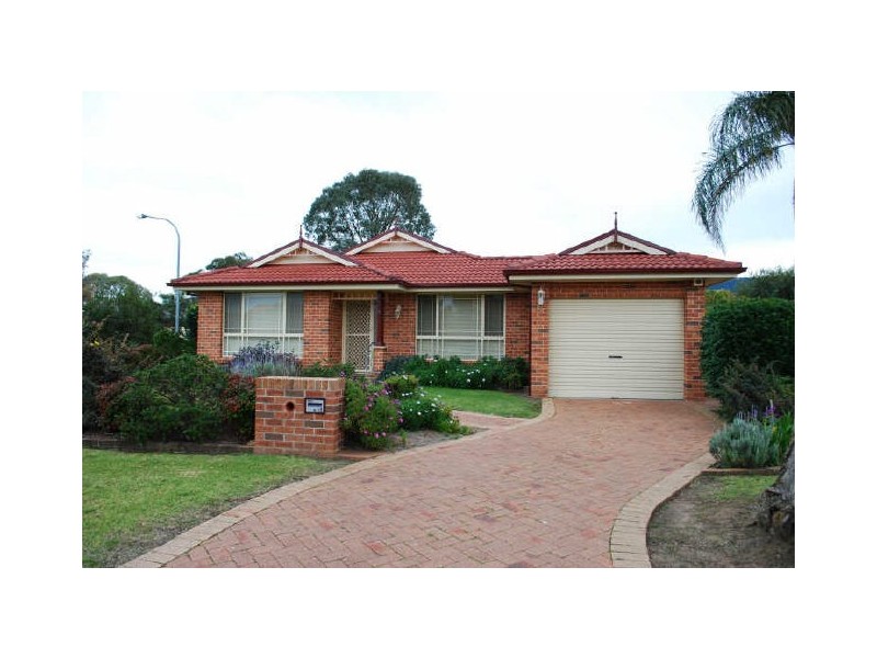 12 Amanda Place, Horsley NSW 2530