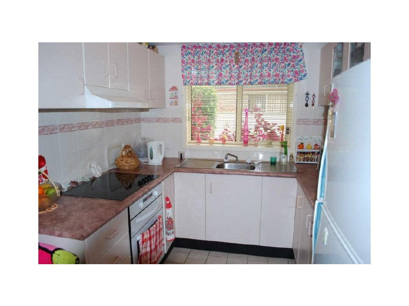 12 Amanda Place, Horsley NSW 2530