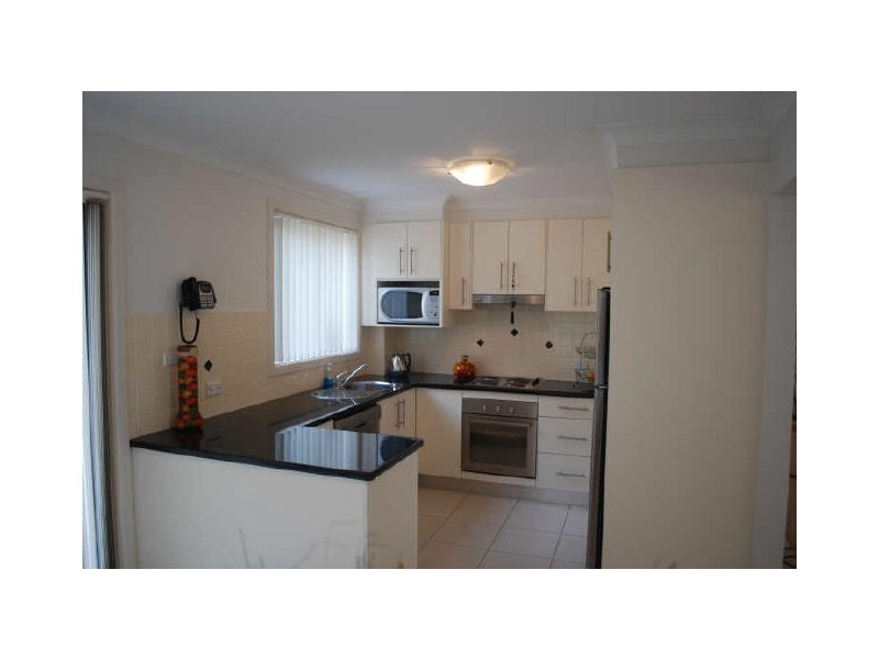 4/10-12 Bateman Avenue, Albion Park Rail NSW 2527