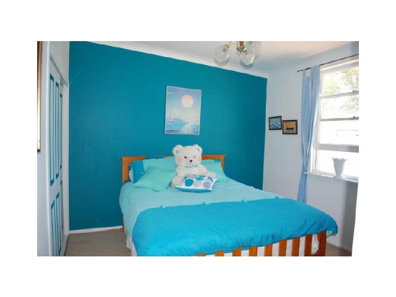 64 Hertford Street, Berkeley NSW 2506