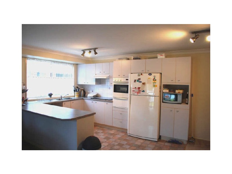 92 Sunnybank Crescent, Horsley NSW 2530