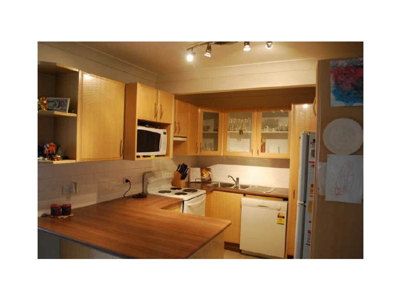 40 Ena Avenue, Dapto NSW 2530