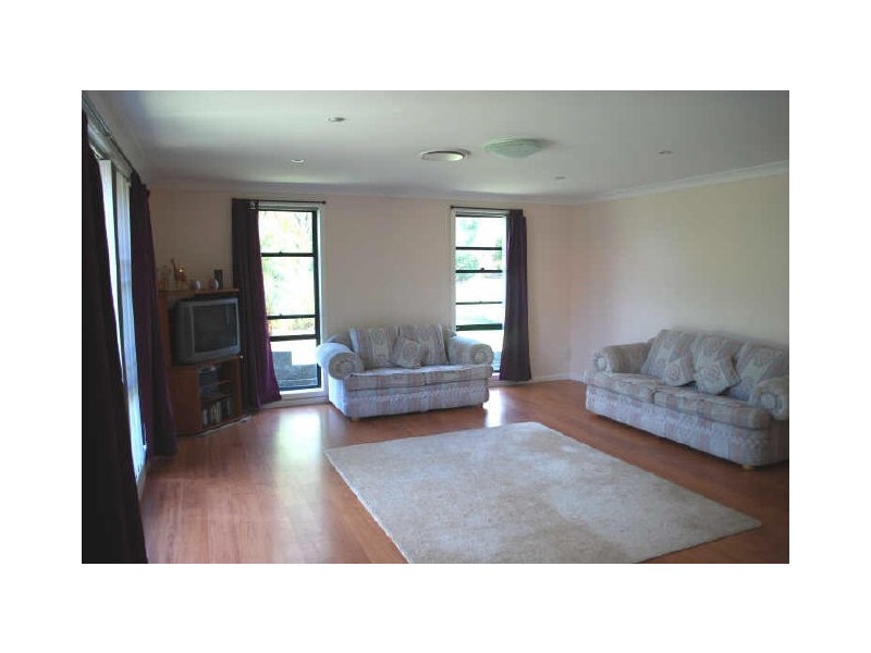 7 Eastwood Place, Horsley NSW 2530