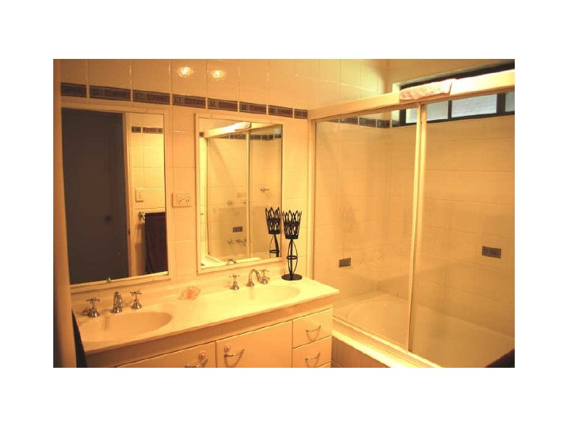 7 Eastwood Place, Horsley NSW 2530