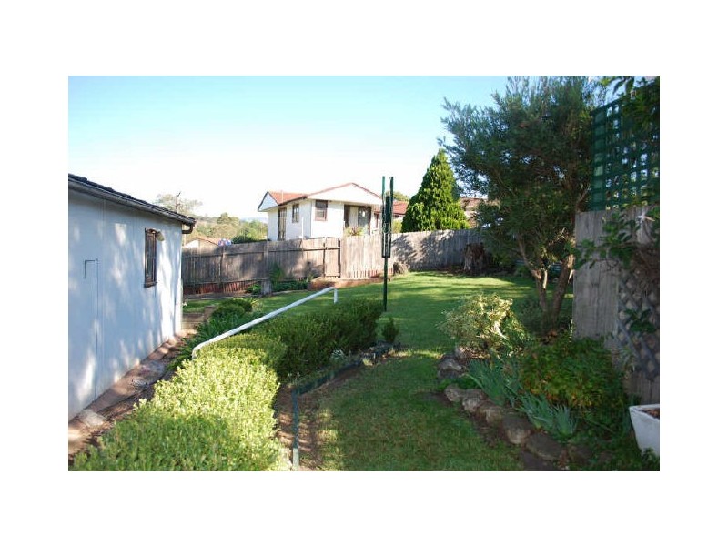 30 Gilba Road, Koonawarra NSW 2530