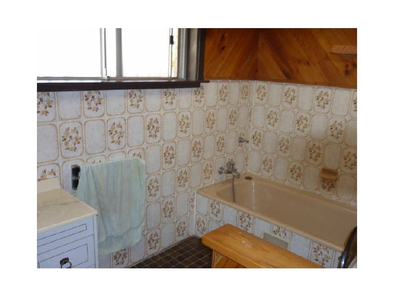 1 Essex Street, Berkeley NSW 2506