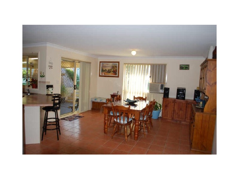 15 Woodside Circuit, Horsley NSW 2530