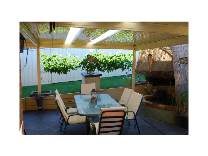 15 Woodside Circuit, Horsley NSW 2530