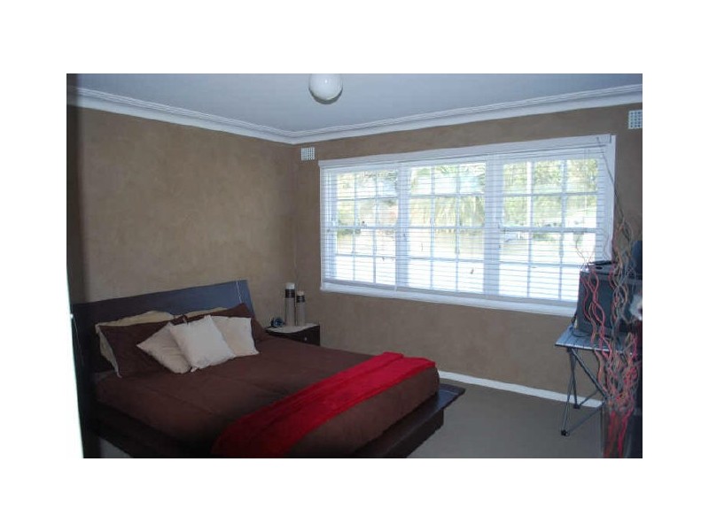 20 Brook Street, Dapto NSW 2530