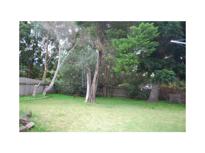 73 Lakelands Drive, Dapto NSW 2530