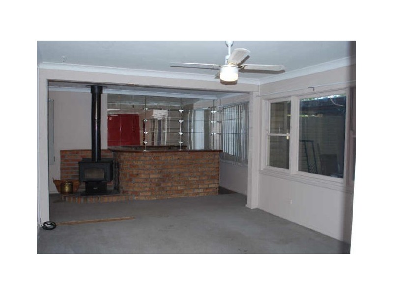 241 Princes Highway, Dapto NSW 2530