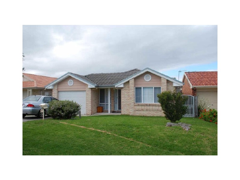 11 Robins Creek Drive, Horsley NSW 2530