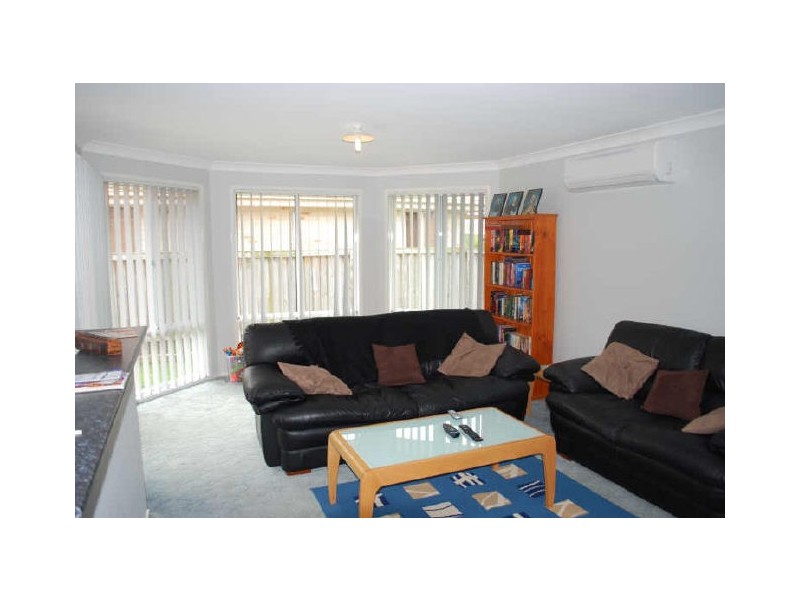 11 Robins Creek Drive, Horsley NSW 2530