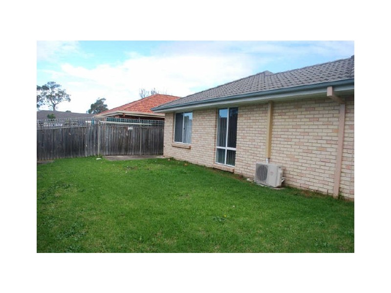 11 Robins Creek Drive, Horsley NSW 2530