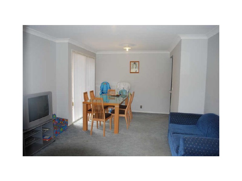 11 Robins Creek Drive, Horsley NSW 2530