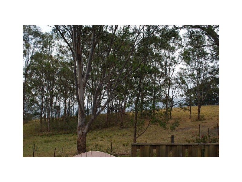 10 Highview Drive, Farmborough Heights NSW 2526