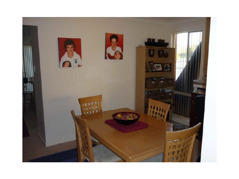 9 Selwyn Grove, Horsley NSW 2530