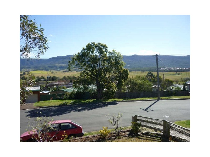 13 Amaral Avenue, Dapto NSW 2530