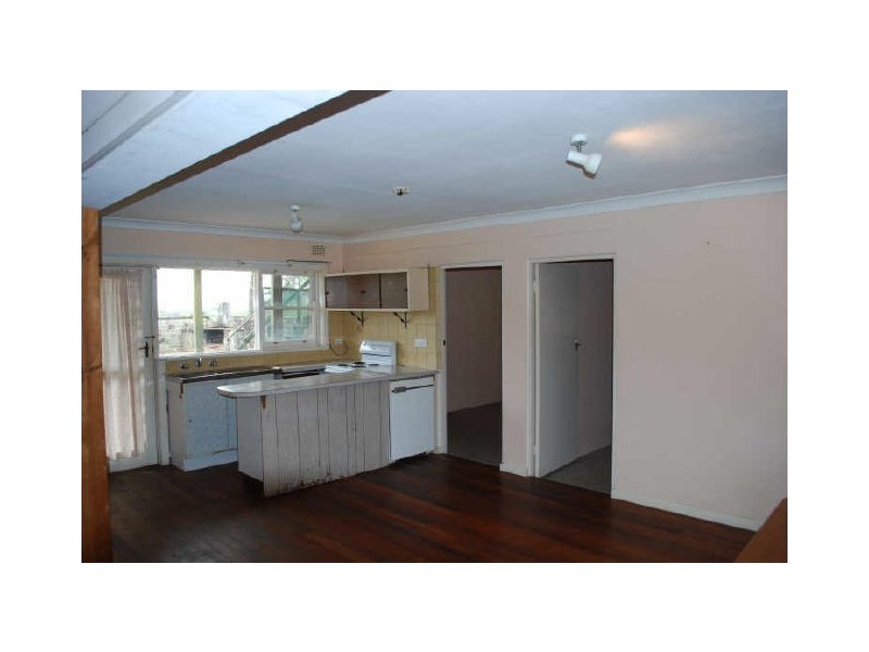 60 Edgeworth Avenue, Kanahooka NSW 2530