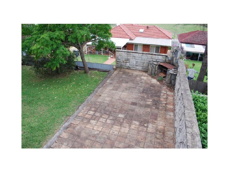 60 Edgeworth Avenue, Kanahooka NSW 2530