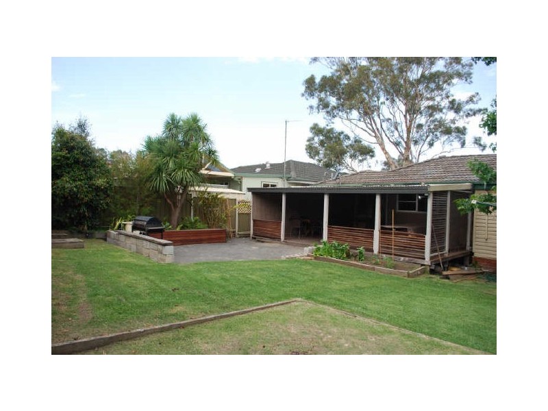 38 Blakemore Avenue, Kanahooka NSW 2530