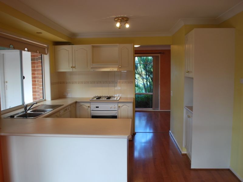 8 Greywood Place, Horsley NSW 2530