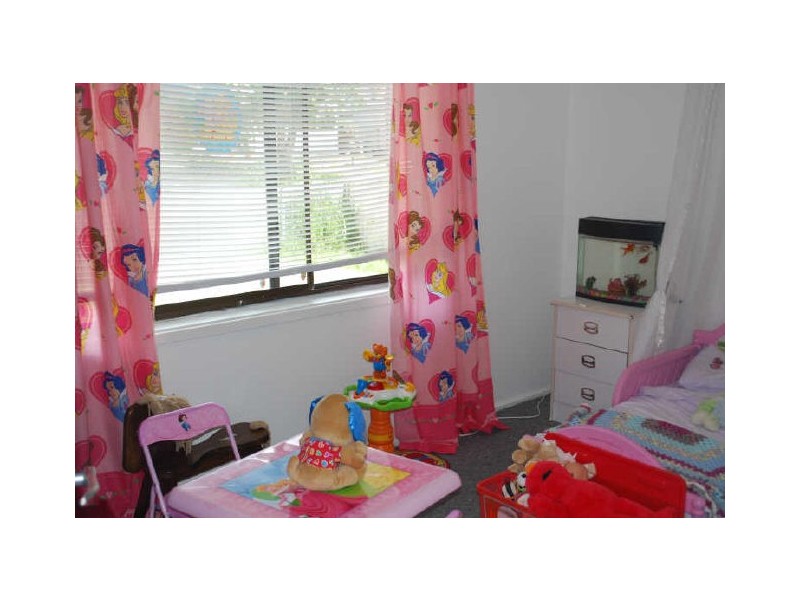 1/4 Lyne Street, Oak Flats NSW 2529
