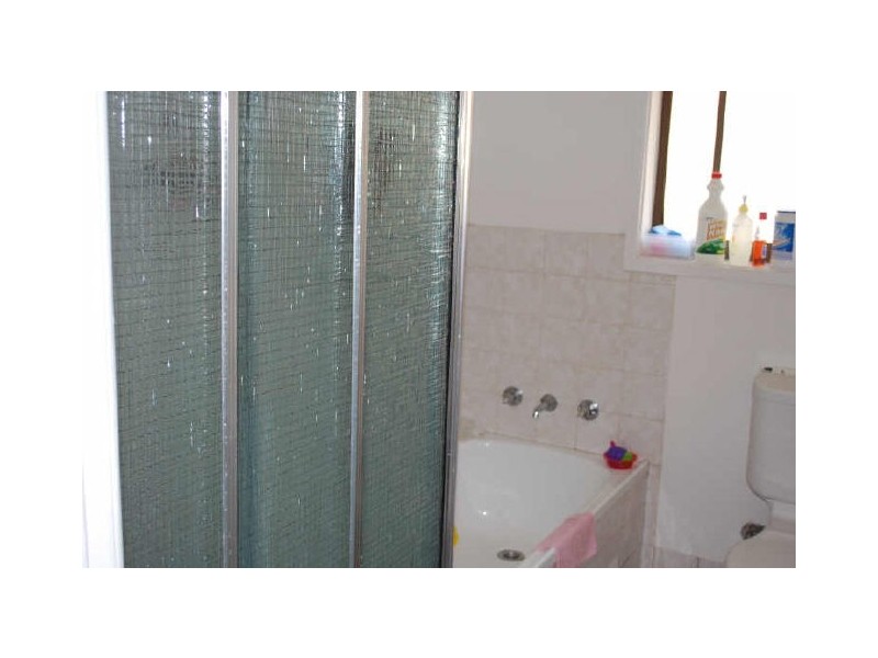 1/4 Lyne Street, Oak Flats NSW 2529