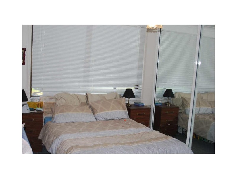 1/4 Lyne Street, Oak Flats NSW 2529