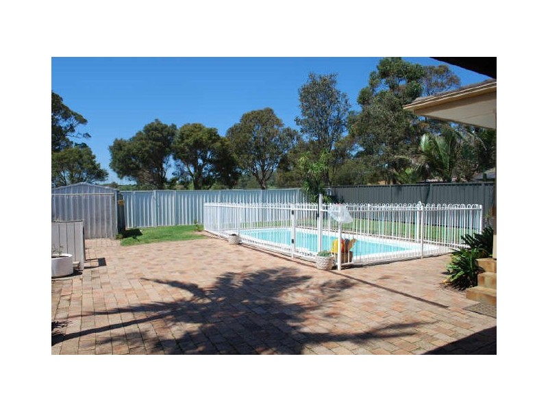 9 Karingal Avenue, Koonawarra NSW 2530